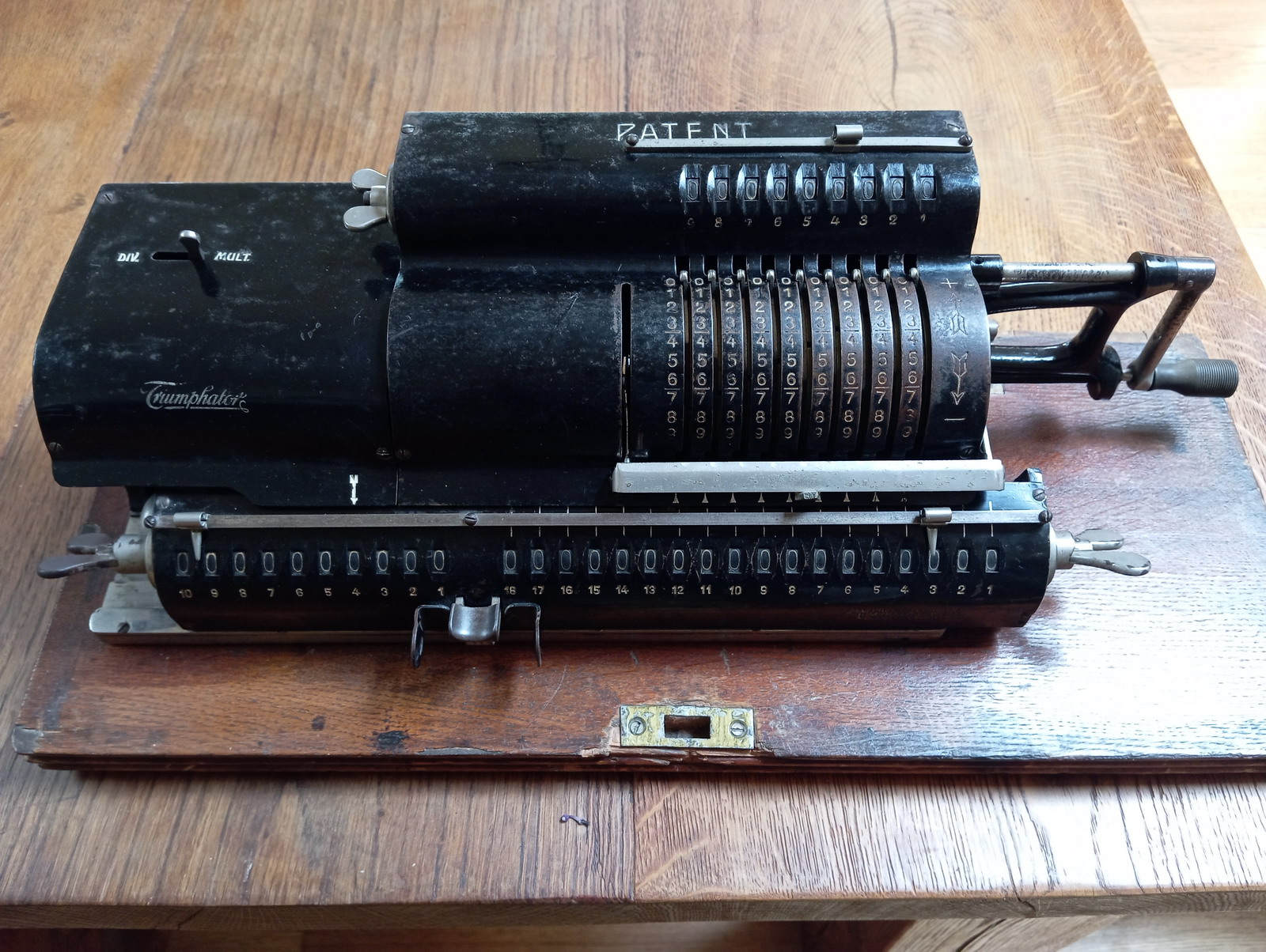 Triumphator II picture 2